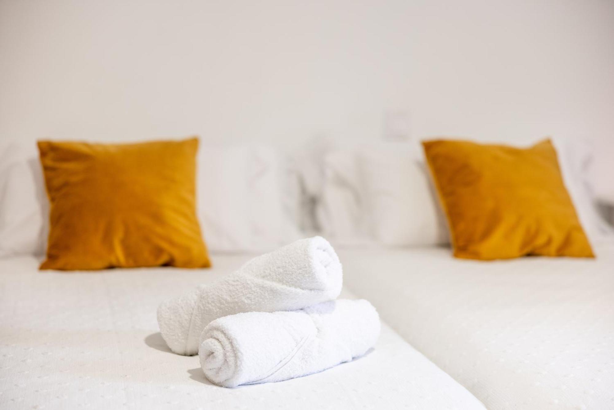 Los Apartamentos Jacinto Benavente Centro Madrid, Madrid