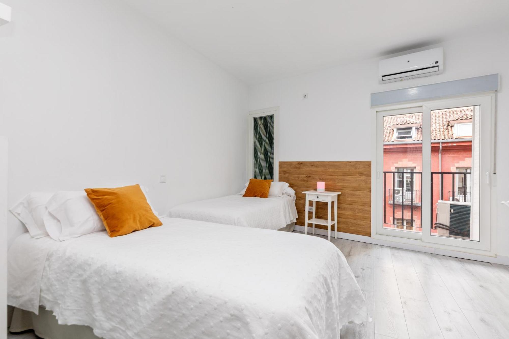 Los Apartamentos Jacinto Benavente Centro Madrid — Photos 3
